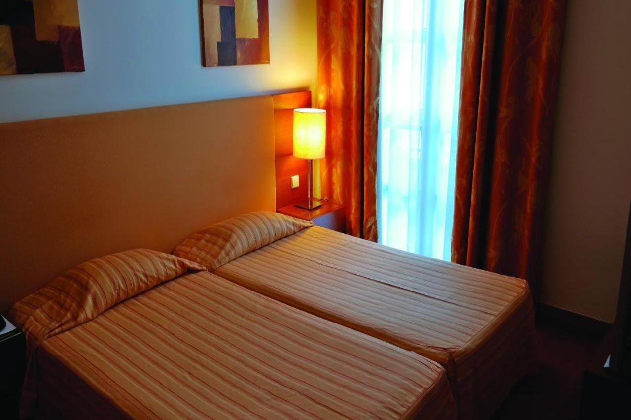 Hotel Apartamentos Geres Ribeiro Bagian luar foto