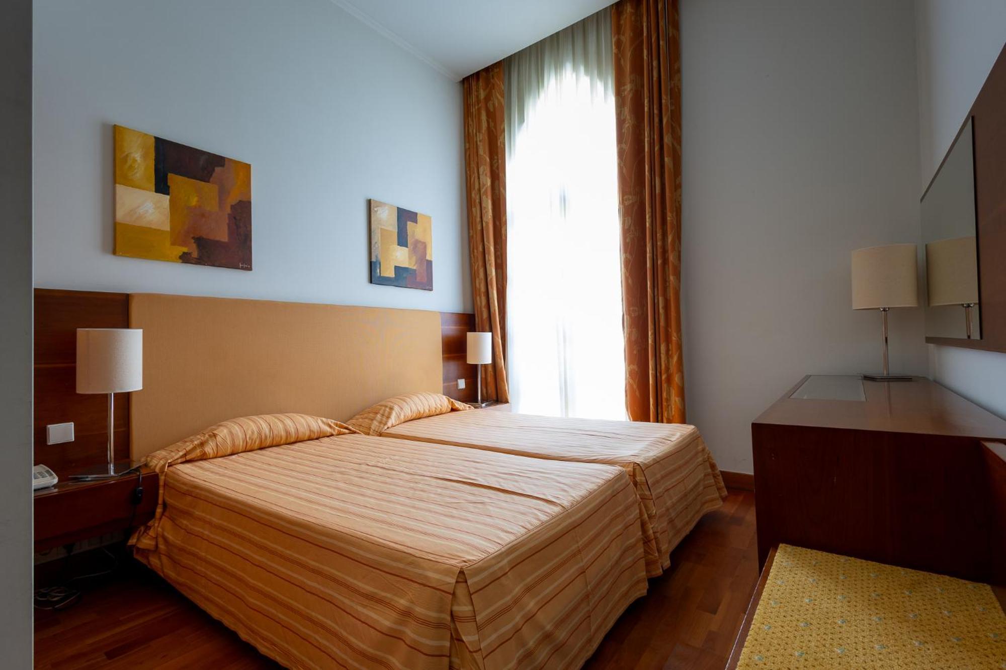 Hotel Apartamentos Geres Ribeiro Bagian luar foto