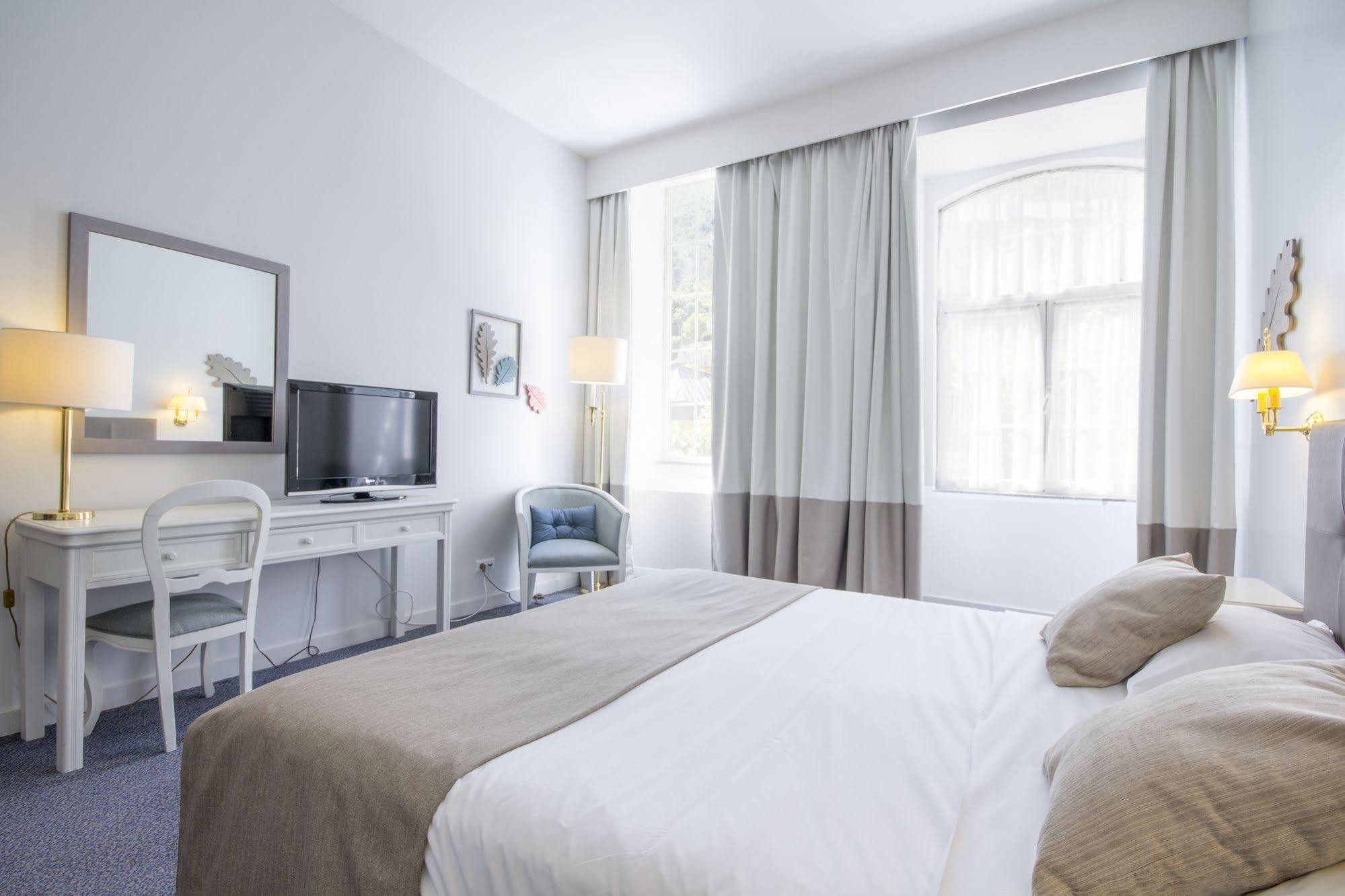 Hotel Apartamentos Geres Ribeiro Bagian luar foto