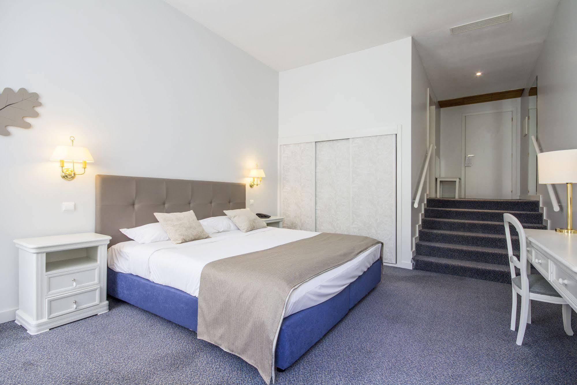 Hotel Apartamentos Geres Ribeiro Bagian luar foto